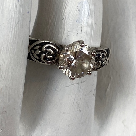Cubic zirconia faceted solitaire 925 sterling silver filigree ring - Picture 5 of 8